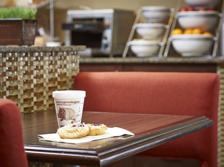 Hotel Comfort Suites Saskatoon | Saskatoon | Saskatchewan | Canada 9