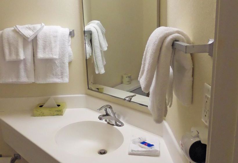 Motel 6 London | London | Ontario | Canada 14