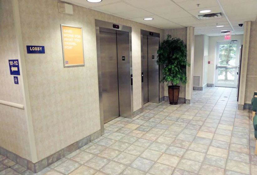 Motel 6 London | London | Ontario | Canada 8