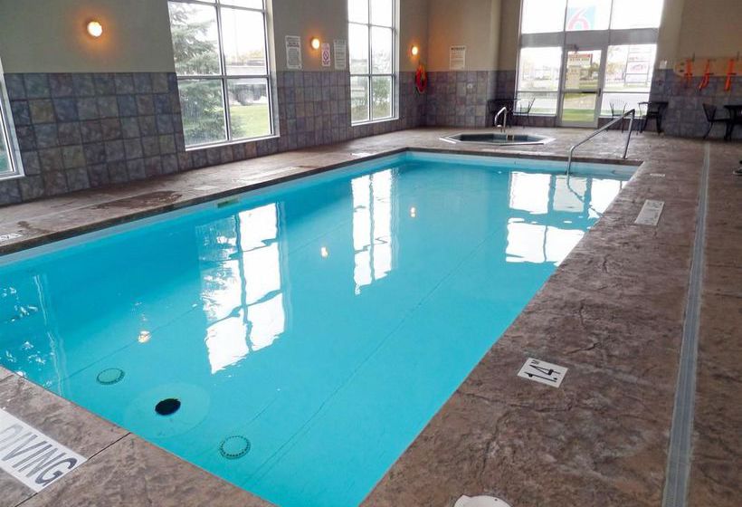 Motel 6 London | London | Ontario | Canada 9