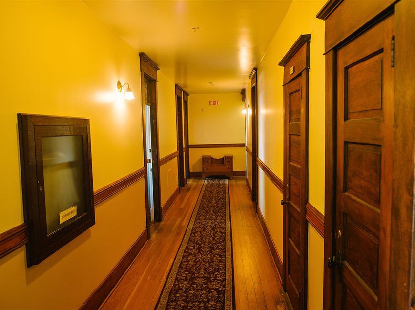 Hotel Royal | Chilliwack | British Columbia | Canada 10