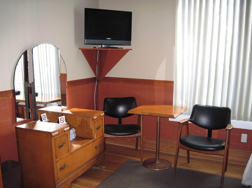 Hotel Royal | Chilliwack | British Columbia | Canada 19