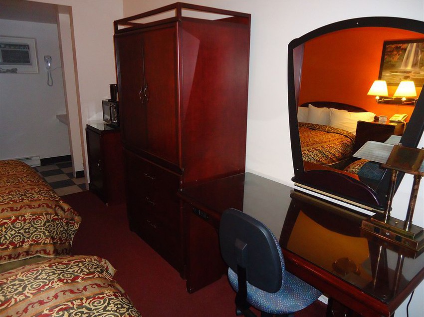 Hotel Imperial Fireside Inn | Sudbury | Ontario | Canada 5