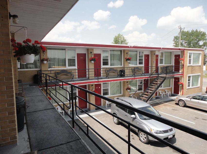 Hotel Imperial Fireside Inn | Sudbury | Ontario | Canada 9