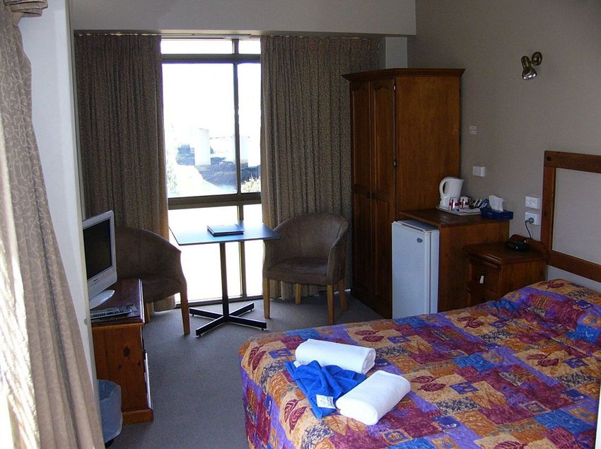 Hotel The Bridge Motor Inn