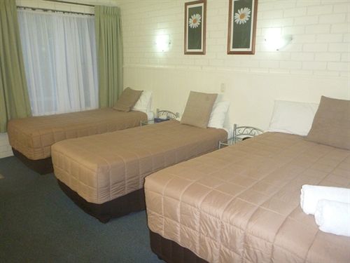 Twin Pines Motel | Mooloolaba | Queensland | Australia 11