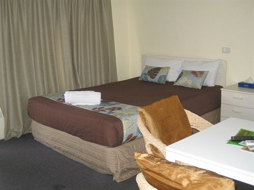 Twin Pines Motel | Mooloolaba | Queensland | Australia 12