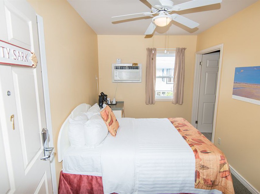 Hotel Brigantine Inn & Suites | Lunenburg | Nova Scotia | Canada 6