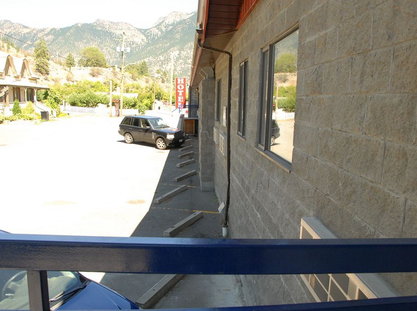 Hotel Deoro | Lillooet | British Columbia | Canada 8