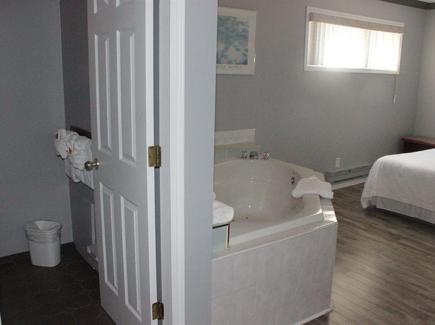 Hotel Tiki Shores | Penticton | British Columbia | Canada 16