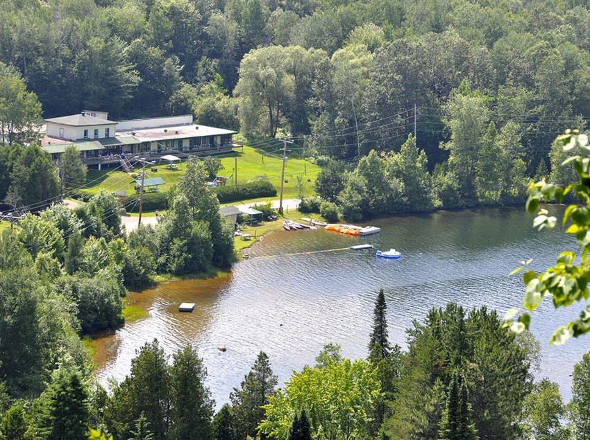 Hotel Le Boisé Du Lac Mont Tremblant Quebec