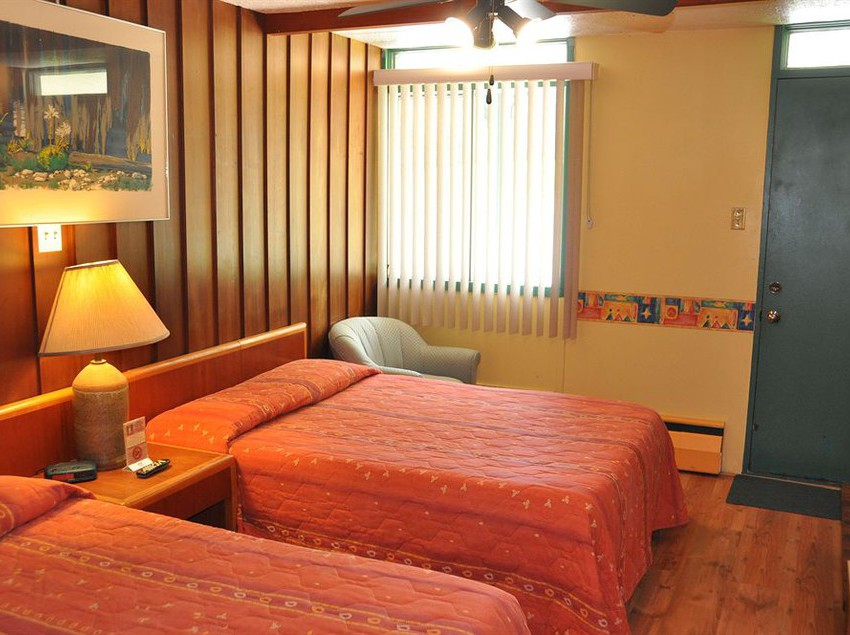 Hotel Le Boisé Du Lac | Mont Tremblant | Quebec | Canada 20