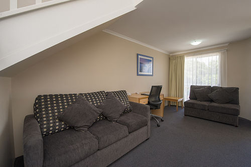 Motel Harbour Sails Motor Inn Gladstone Queensland