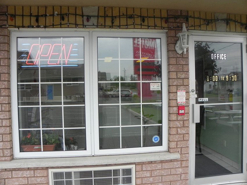 Motel Grewals Inn & Suites | Niagara Falls | Ontario | Canada 8