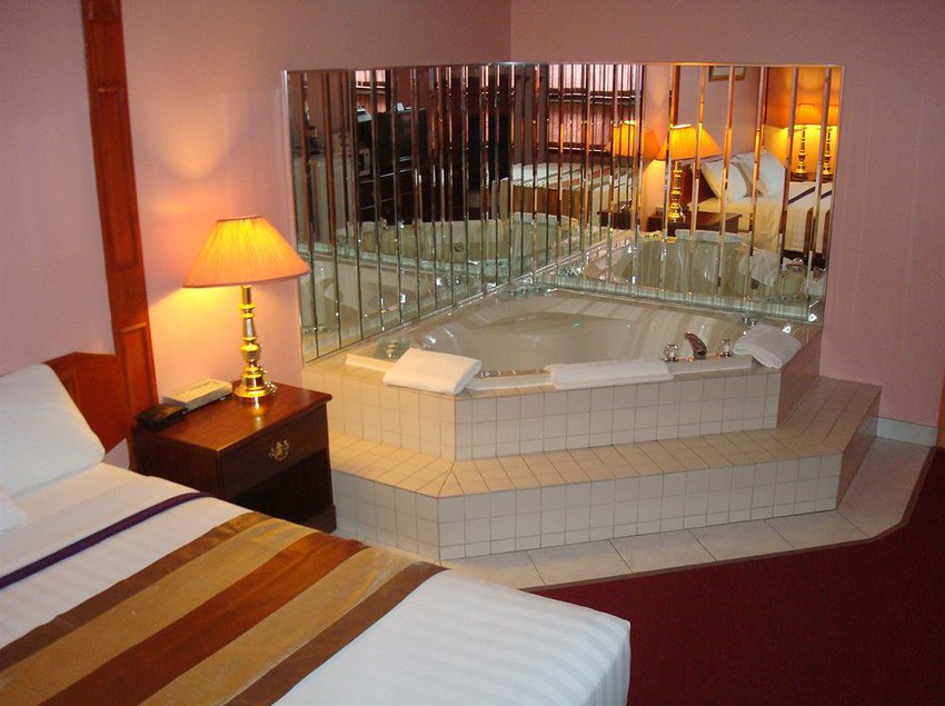 Motel Grewals Inn & Suites | Niagara Falls | Ontario | Canada 9