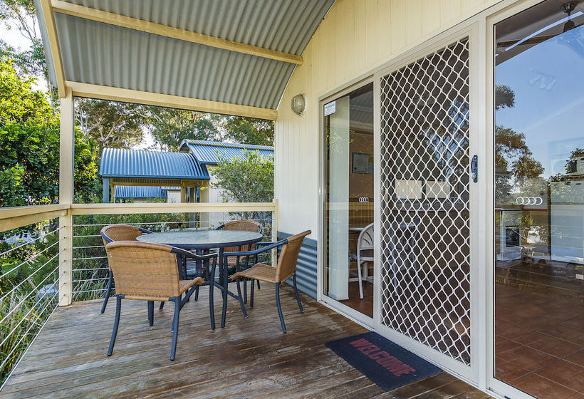 Hotel Thou walla Sunset Retreat | Soldiers Point | New South Wales | Australia 11