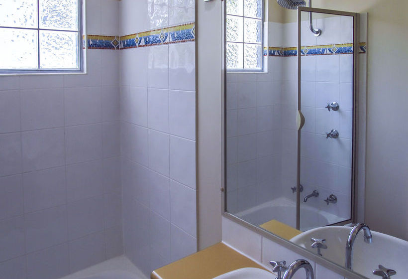 Hotel Thou walla Sunset Retreat | Soldiers Point | New South Wales | Australia 8