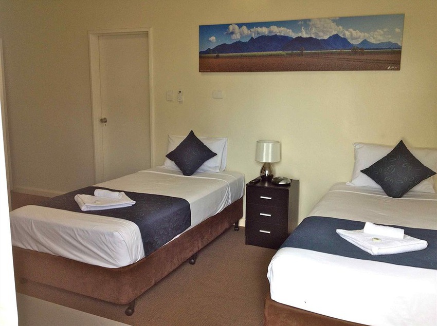 Hotel Lees | Ingham | Queensland | Australia 13