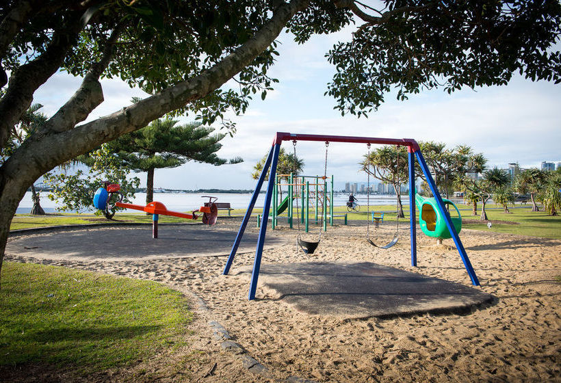 Hotel Golden Shores Holiday Club | Labrador | Queensland | Australia 11