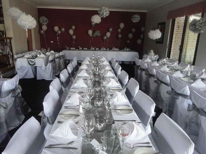 Mcnevins Warwick Motel Warwick