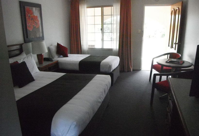 Mcnevins Warwick Motel | Warwick | Queensland | Australia 19