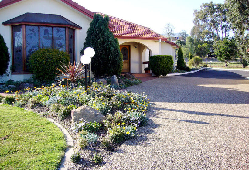 Mcnevins Warwick Motel | Warwick | Queensland | Australia 6