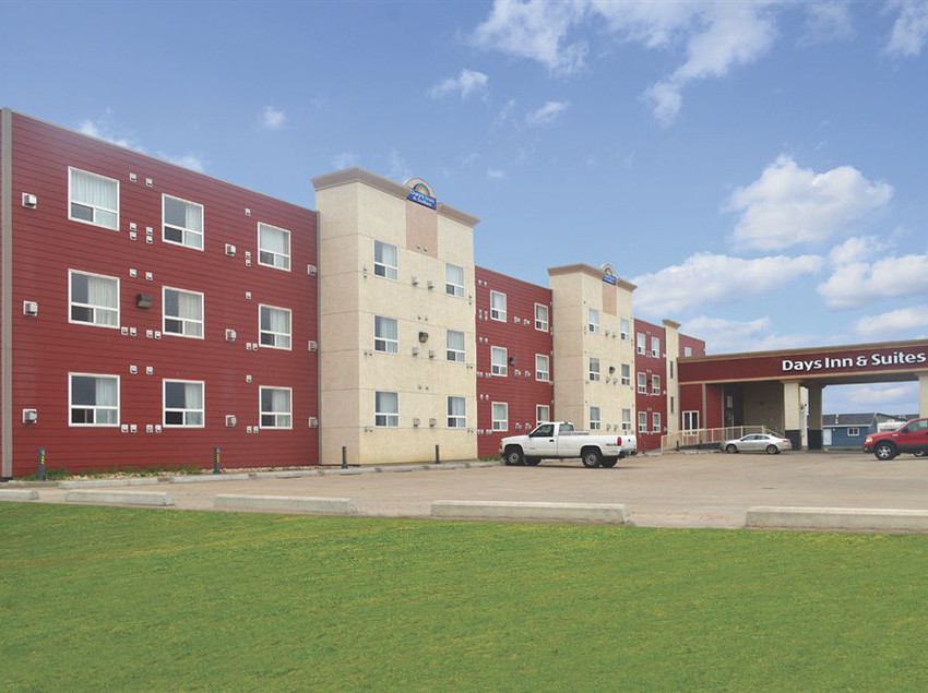 Hotel Days Inn And Suites Whitecourt Whitecourt Alberta
