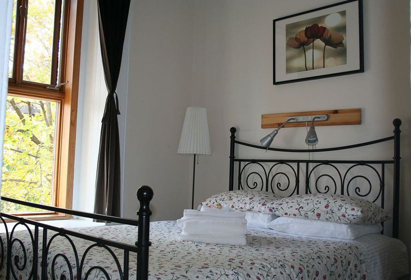 University Bed And Breakfast | Montreal | Quebec | Canada 1