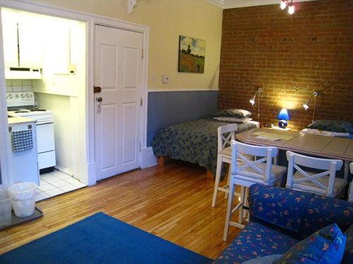 University Bed And Breakfast | Montreal | Quebec | Canada 18