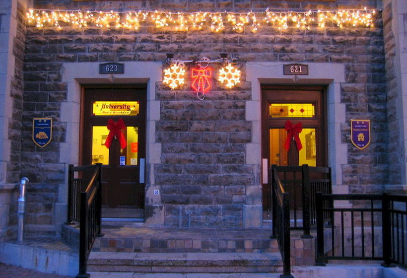 University Bed And Breakfast | Montreal | Quebec | Canada 7