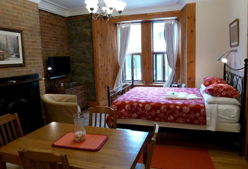 University Bed And Breakfast | Montreal | Quebec | Canada 9