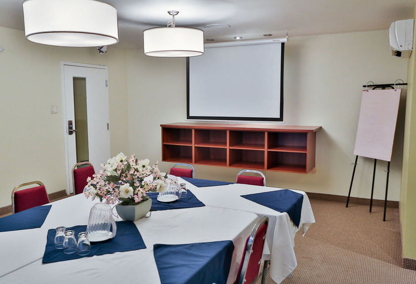 Hotel Le Versailles Saint-Sauveur | Sainte Adele | Quebec | Canada 17