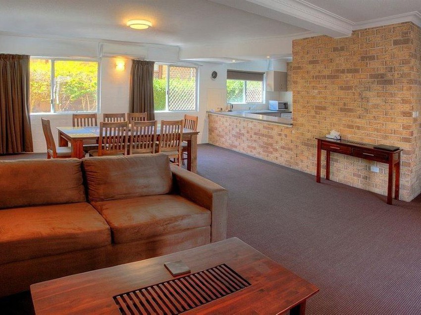 Wollongbar Motel | Byron Bay | New South Wales | Australia 5