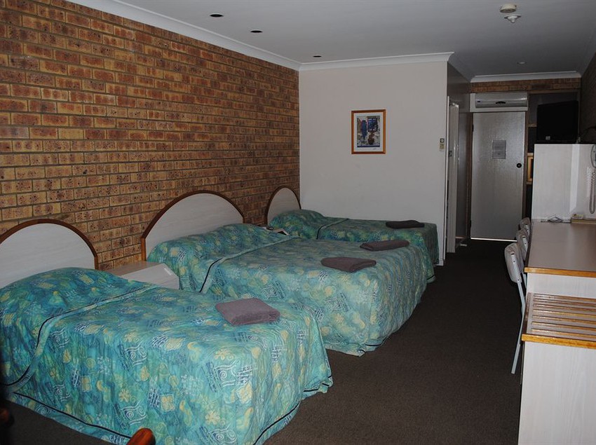 Hotel Albert Park Motor Inn | Longreach | Queensland | Australia 5