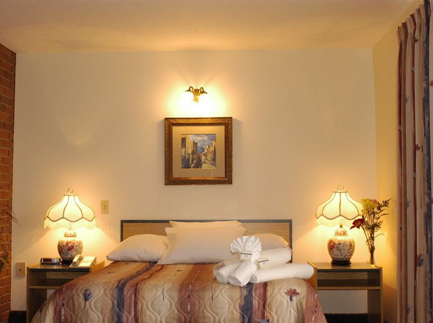 Motel Du Chevalier | Gatineau | Quebec | Canada 2