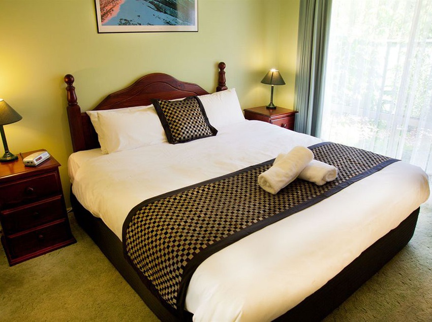 Alpine Valley Cottages | Bright | Victoria | Australia 13