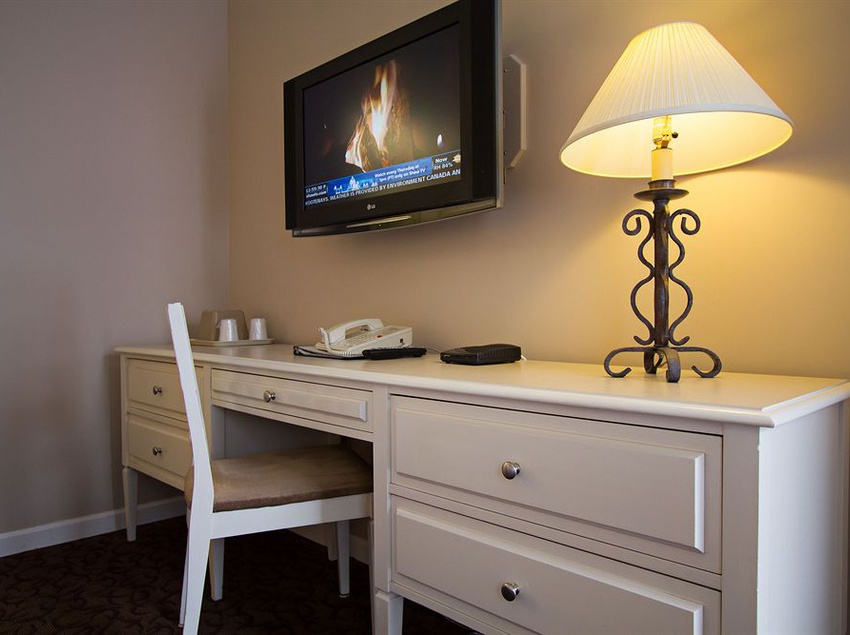 Glenwood Motel | Trail | British Columbia | Canada 11