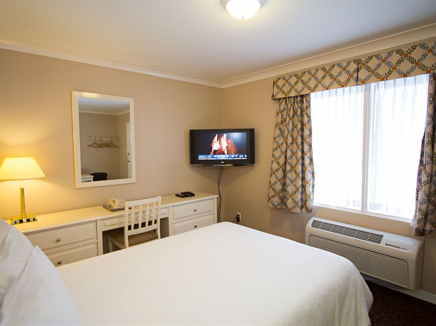 Glenwood Motel | Trail | British Columbia | Canada 14