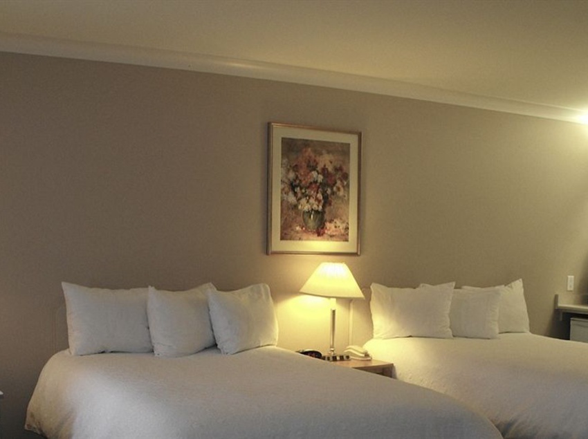 Glenwood Motel | Trail | British Columbia | Canada 17