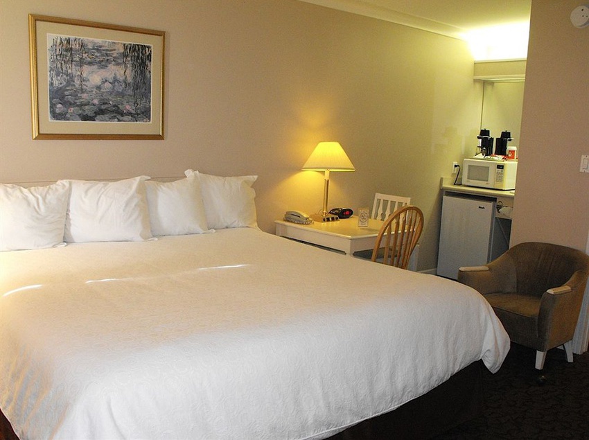 Glenwood Motel | Trail | British Columbia | Canada 6