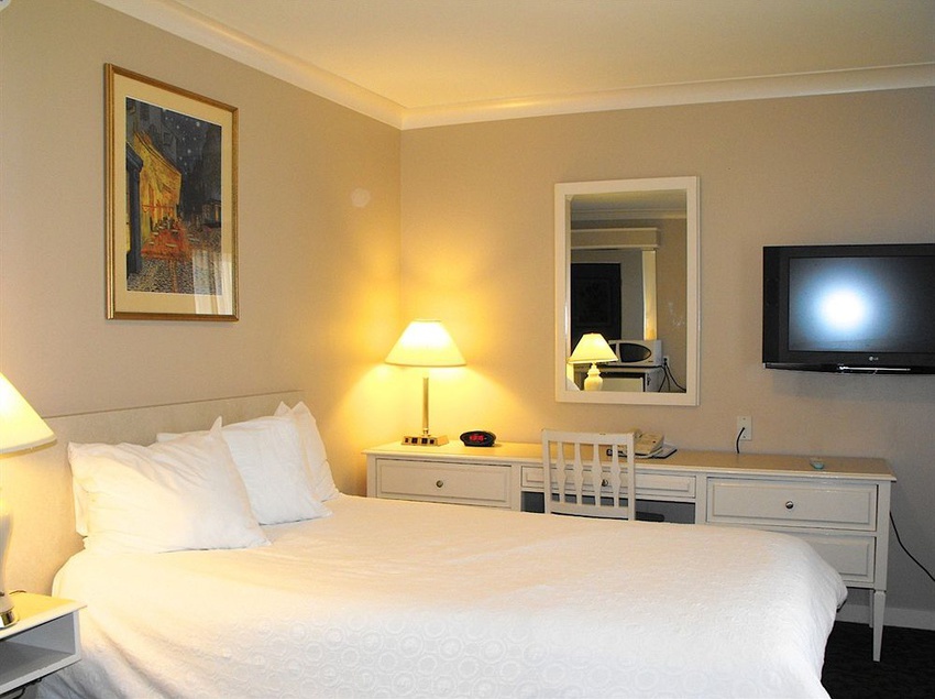 Glenwood Motel | Trail | British Columbia | Canada 9