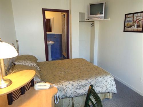 Hotel Bon Accueil Montreal | Montreal | Quebec | Canada 3