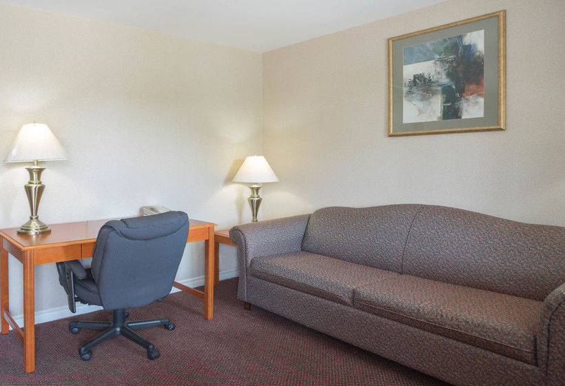 Motel Super 8 Kingston | Kingston | Ontario | Canada 11