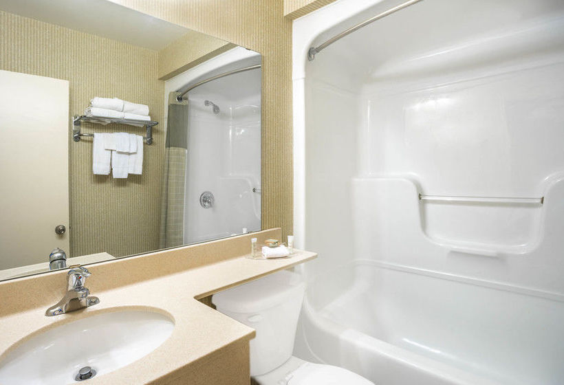 Motel Super 8 Kingston | Kingston | Ontario | Canada 7