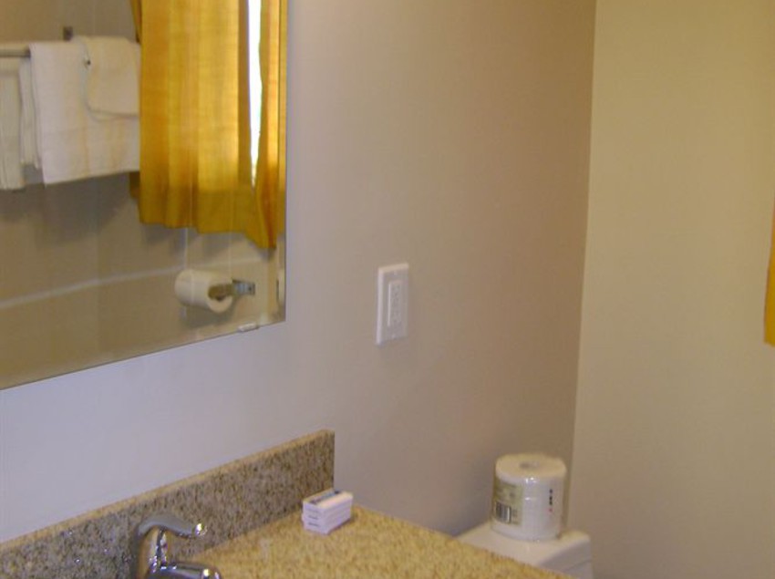 Hotel The Gables Inn | Sarnia | Ontario | Canada 11