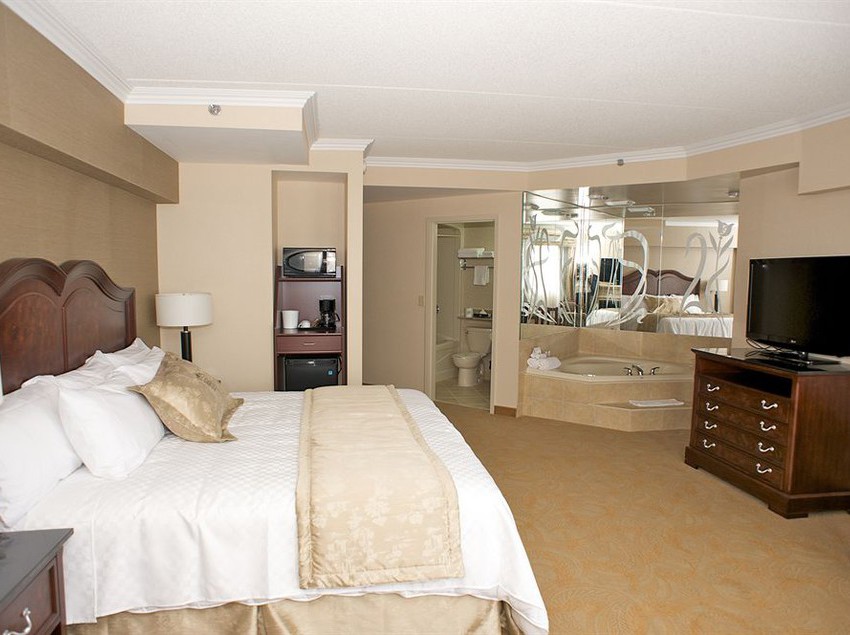 Hotel Monte Carlo Inn & Suites Downtown Markham Ontario