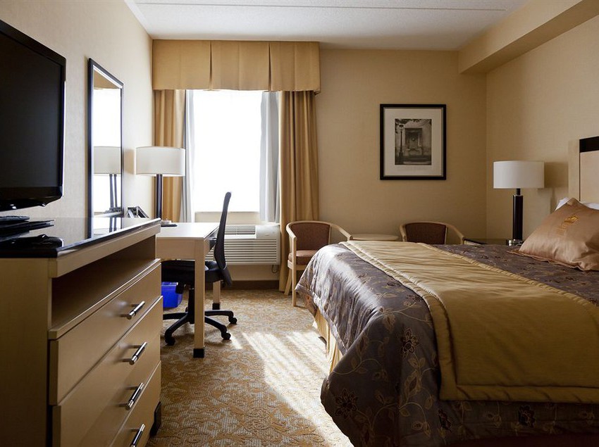 Hotel Monte Carlo Inn & Suites Downtown Markham | Markham | Ontario | Canada 9