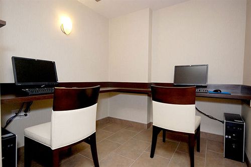 Hotel Homesuites By D3h | Regina | Saskatchewan | Canada 12