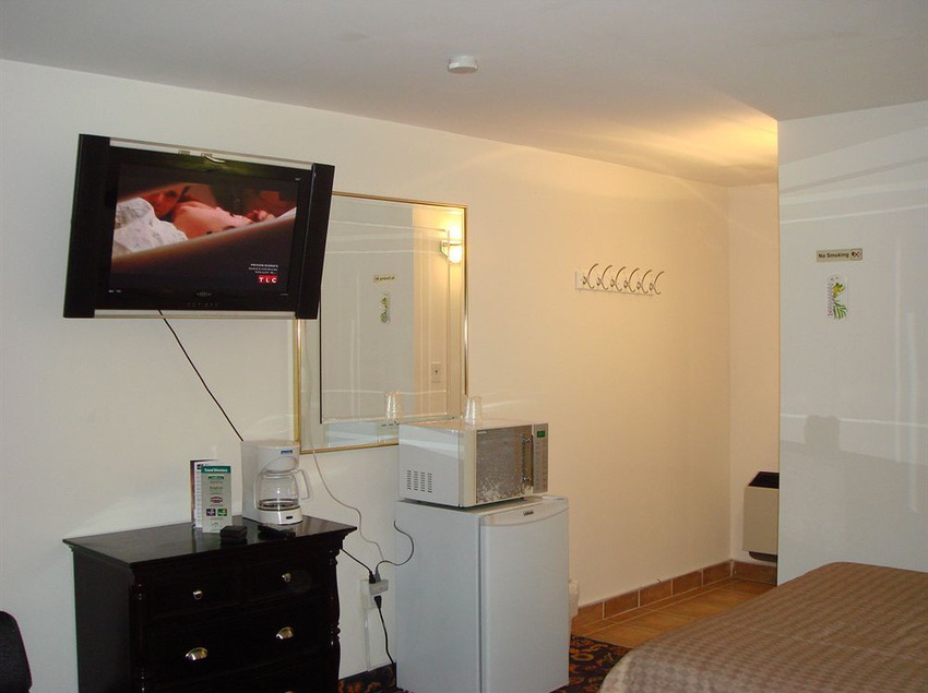 Motel The America's Hospitality Inn | Niagara Falls | Ontario | Canada 17