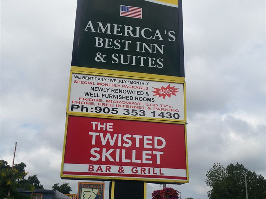 Motel The America's Hospitality Inn | Niagara Falls | Ontario | Canada 9